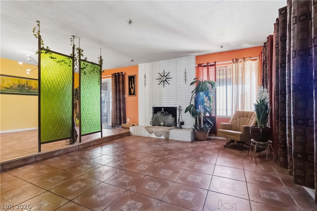 3232 Pawnee Drive Las Vegas NV 89169