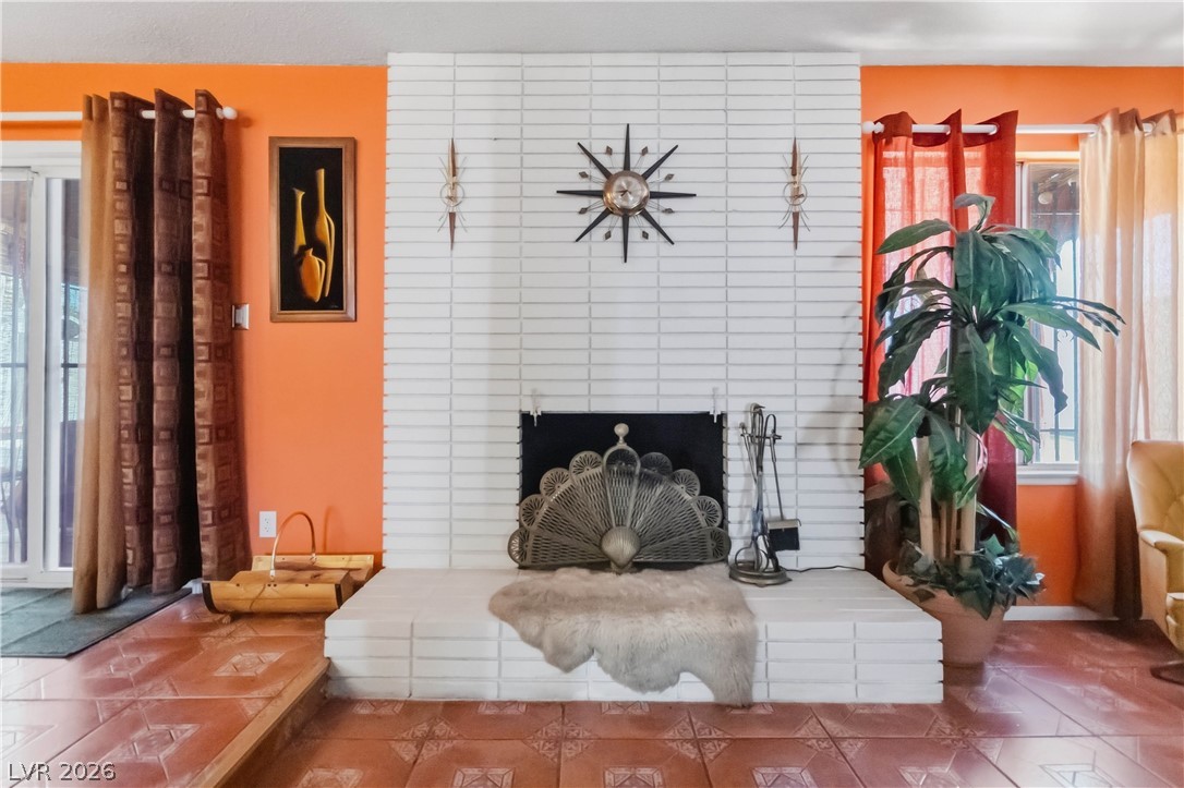 3232 Pawnee Drive Las Vegas NV 89169