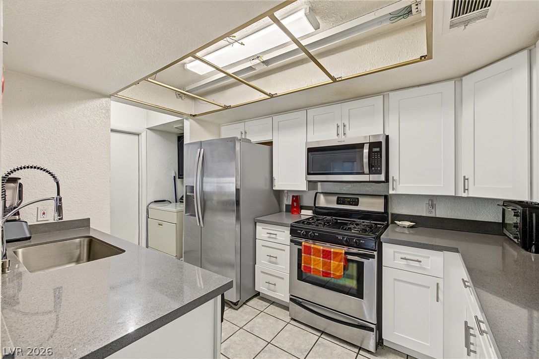 2509 Castlesands Way Las Vegas NV 89121