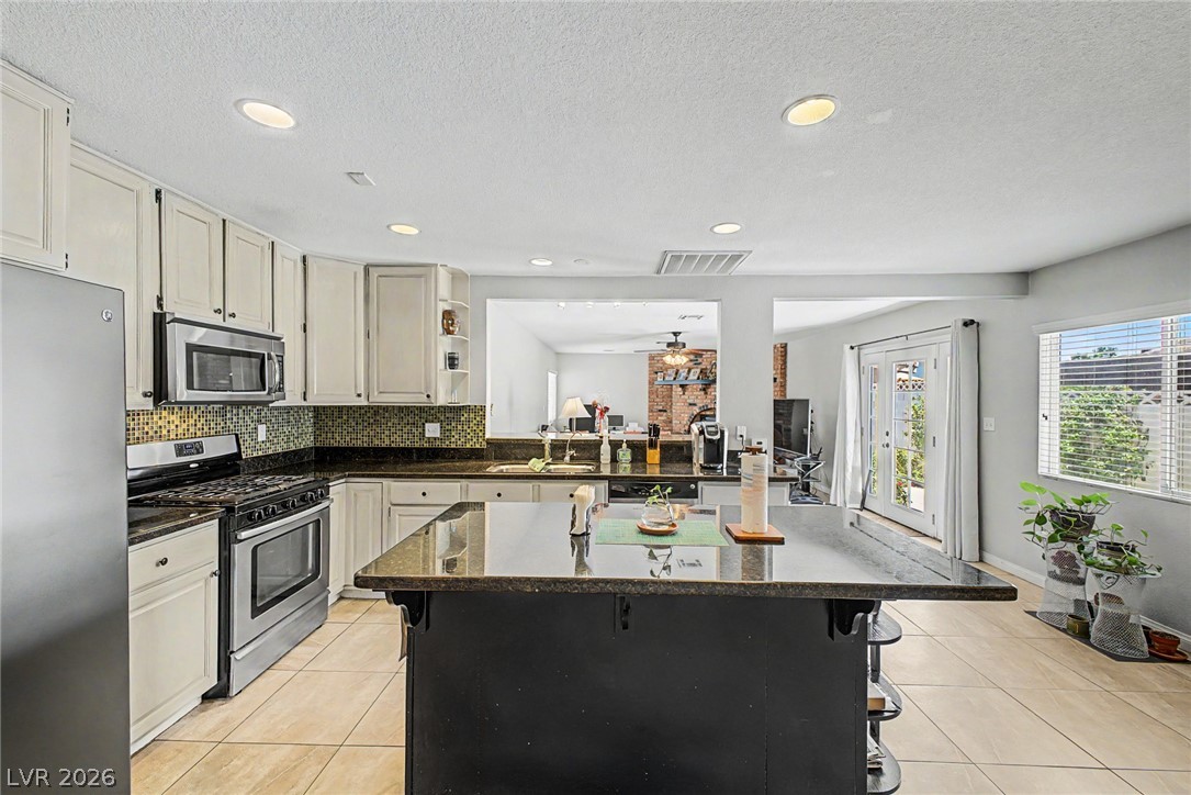 7310 Pleasant View Avenue Las Vegas NV 89147