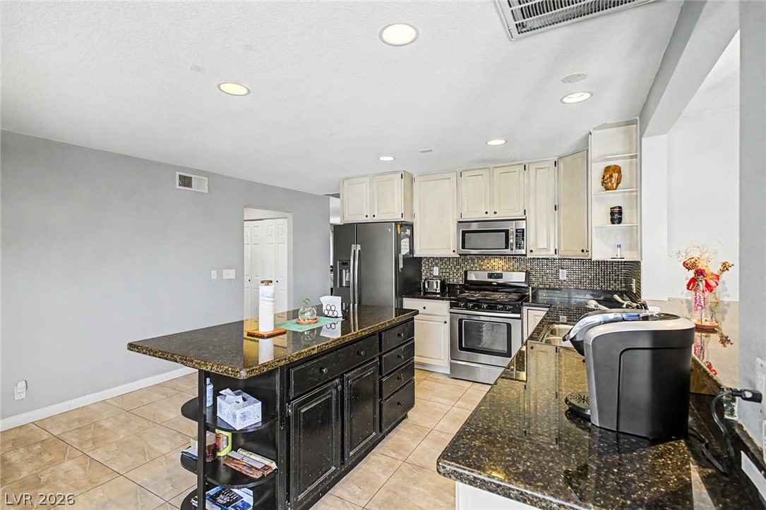 7310 Pleasant View Avenue Las Vegas NV 89147