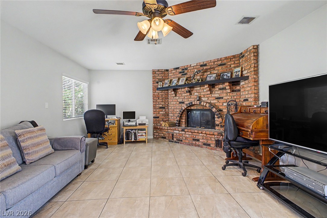7310 Pleasant View Avenue Las Vegas NV 89147