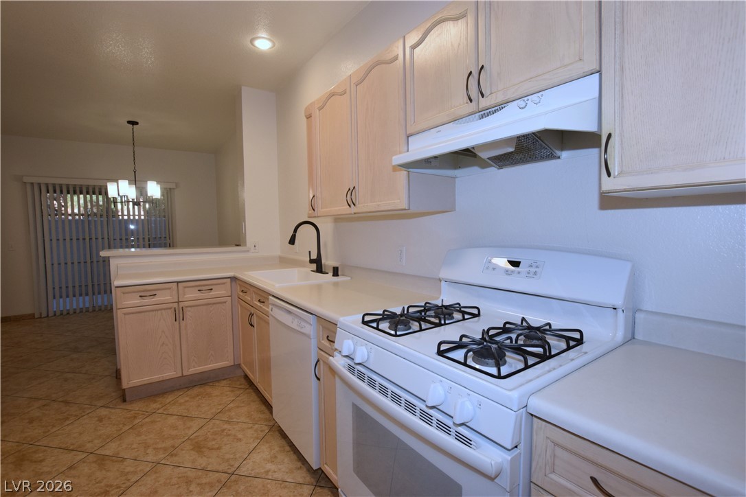 2624 Twin Pines Avenue Henderson NV 89074