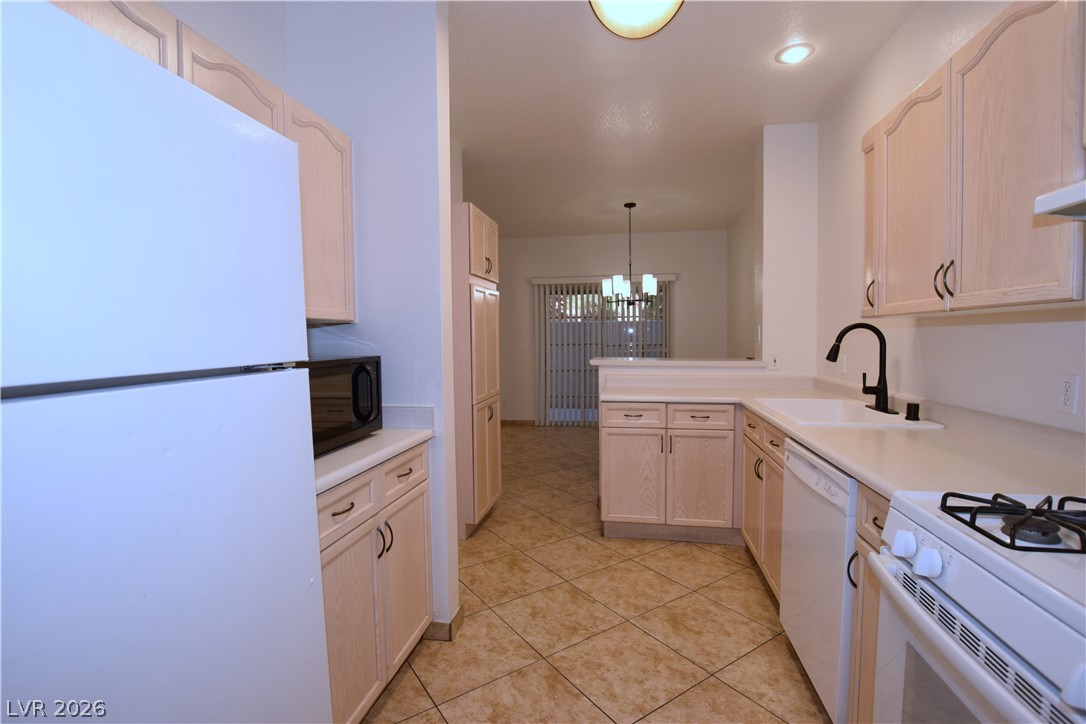 2624 Twin Pines Avenue Henderson NV 89074