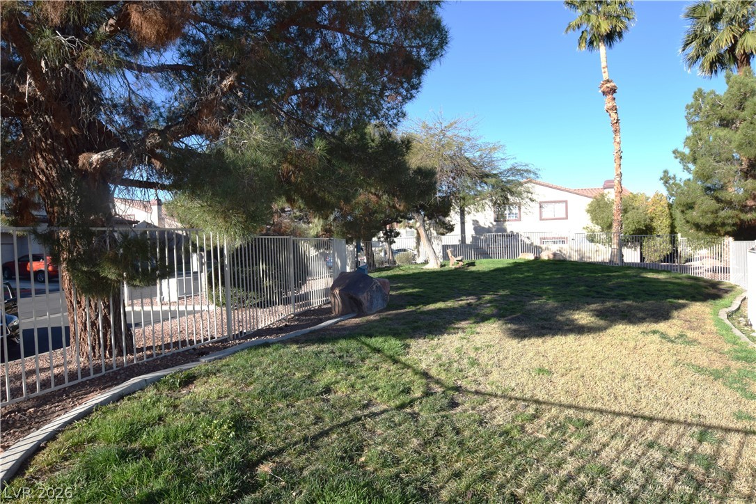 2624 Twin Pines Avenue Henderson NV 89074