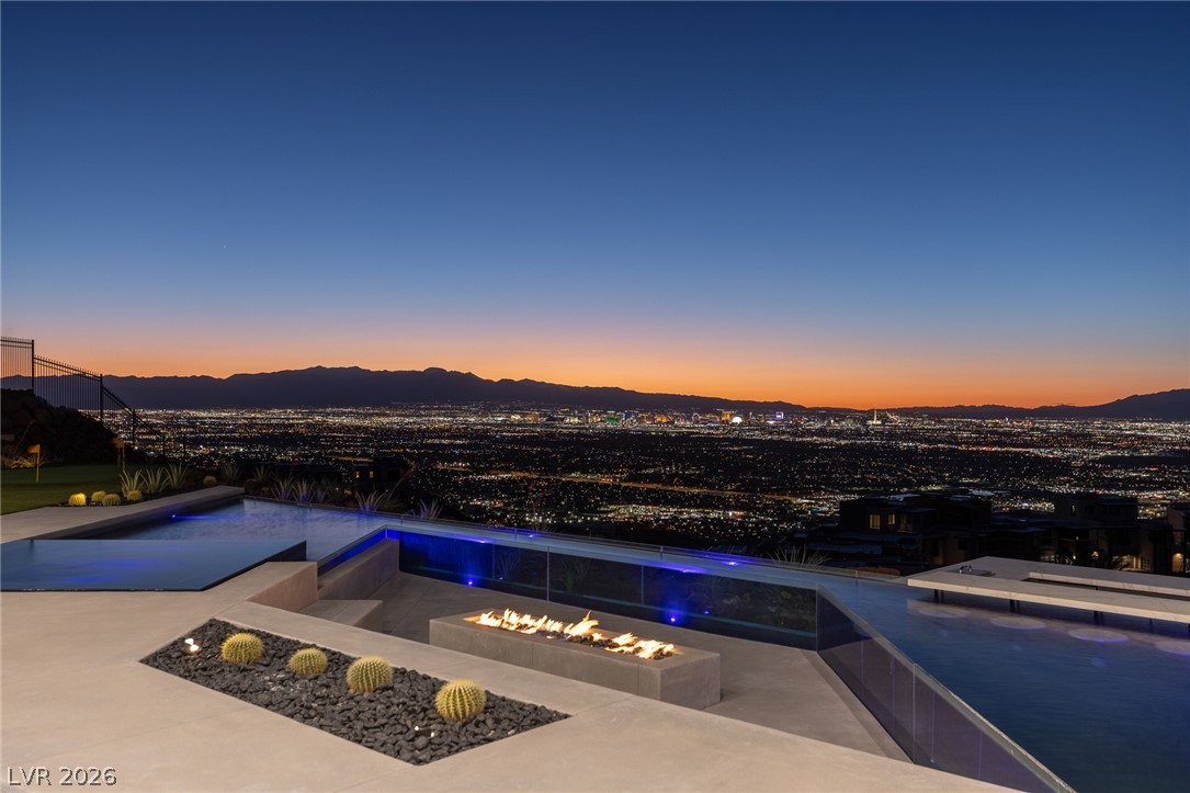 563 Grand Rim Drive Henderson NV 89012