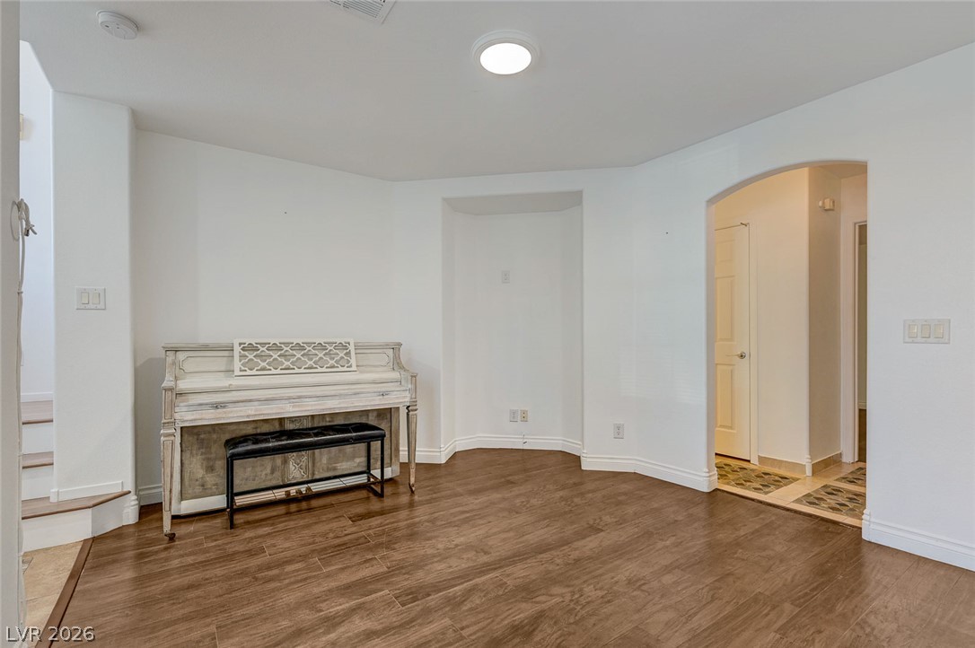 6281 Chert Avenue Las Vegas NV 89139