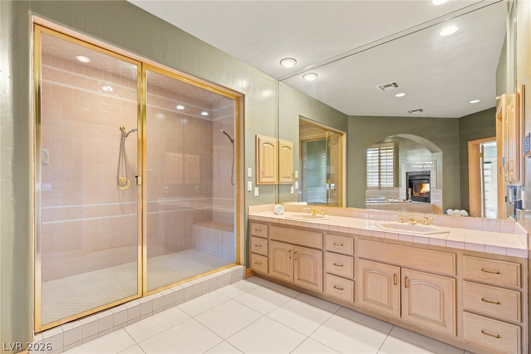 3004 Astoria Pines Circle Las Vegas NV 89107