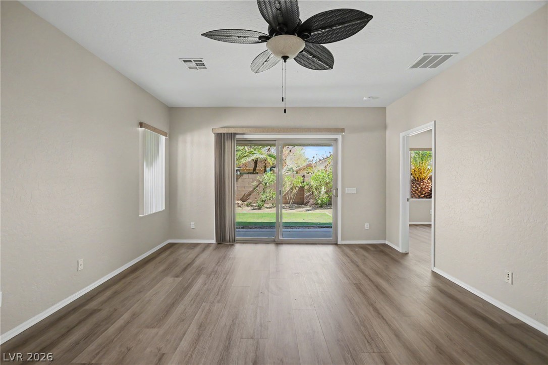 5976 Wheat Penny Avenue Las Vegas NV 89122