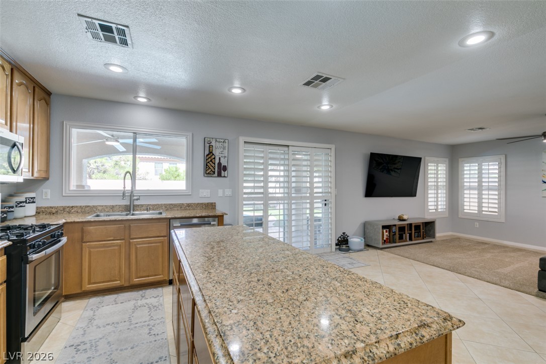 236 Fox Lake Avenue Las Vegas NV 89148