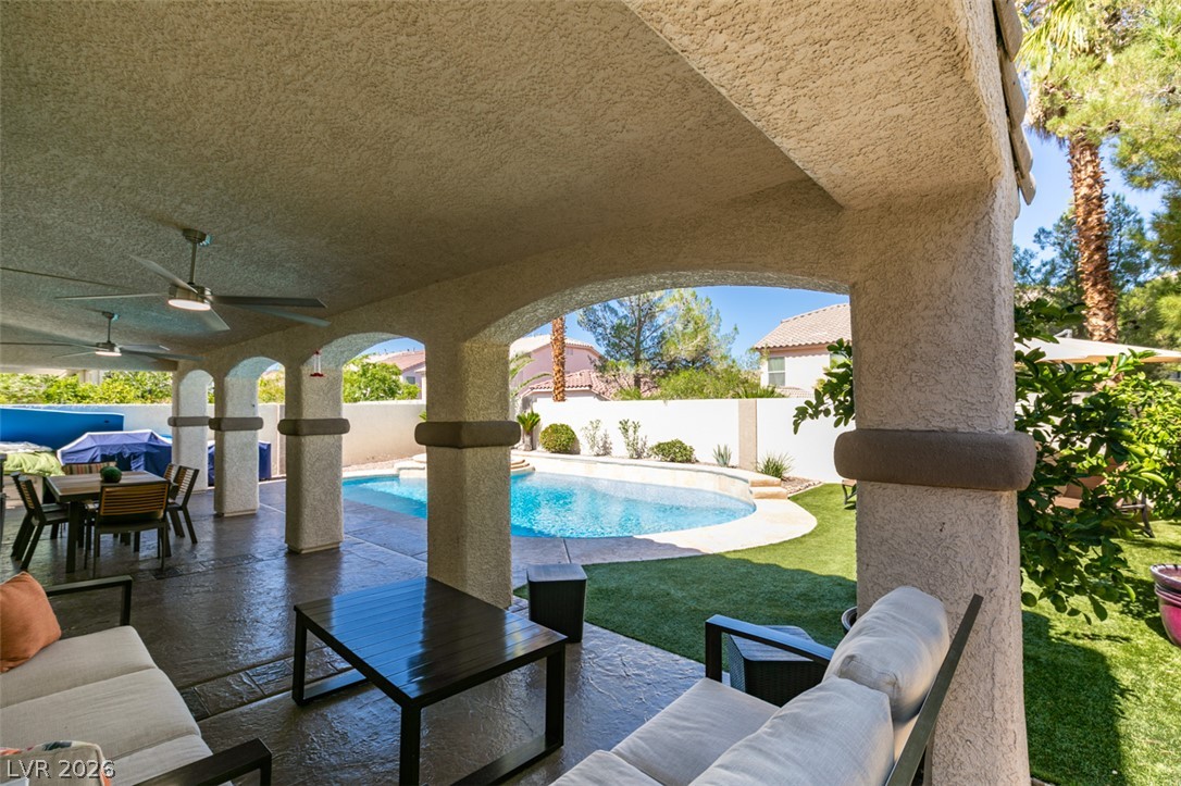 236 Fox Lake Avenue Las Vegas NV 89148