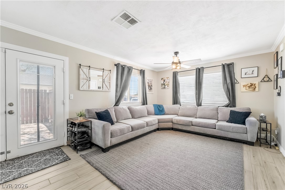 5574 Berchmans Avenue Las Vegas NV 89122
