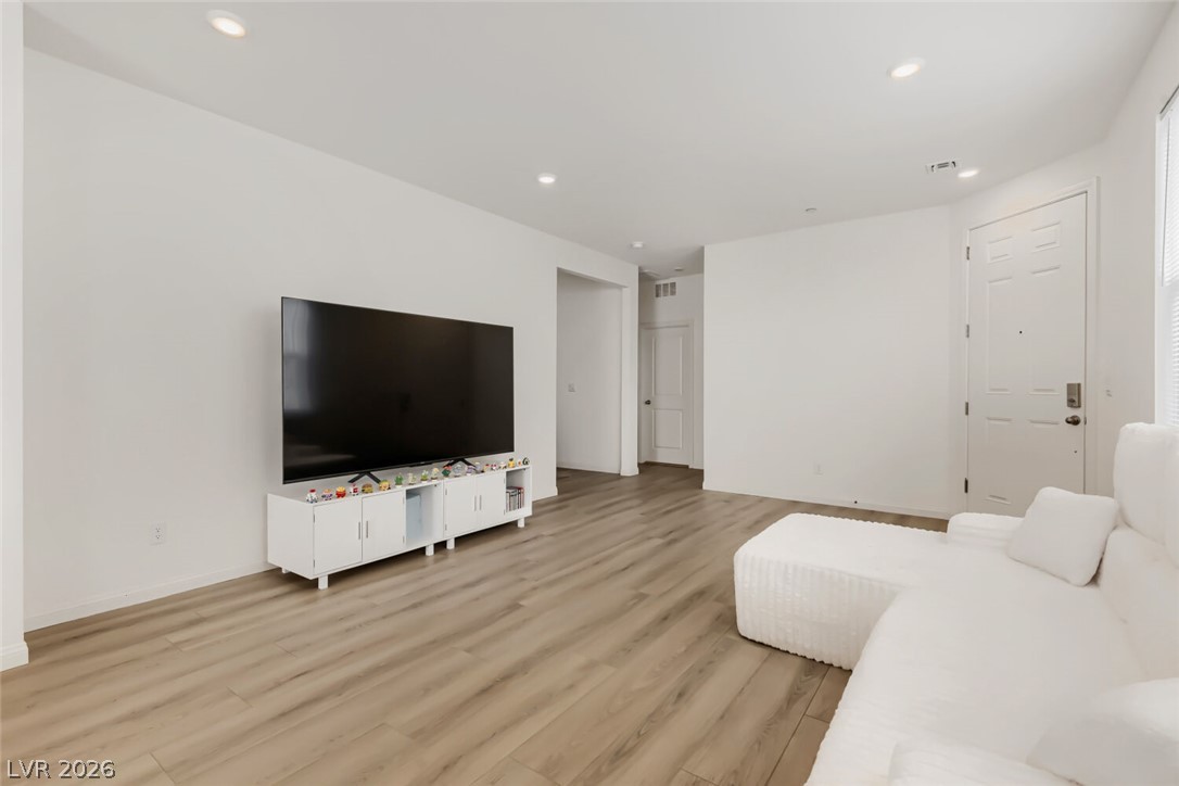 9576 Marsh Aster Street Las Vegas NV 89139