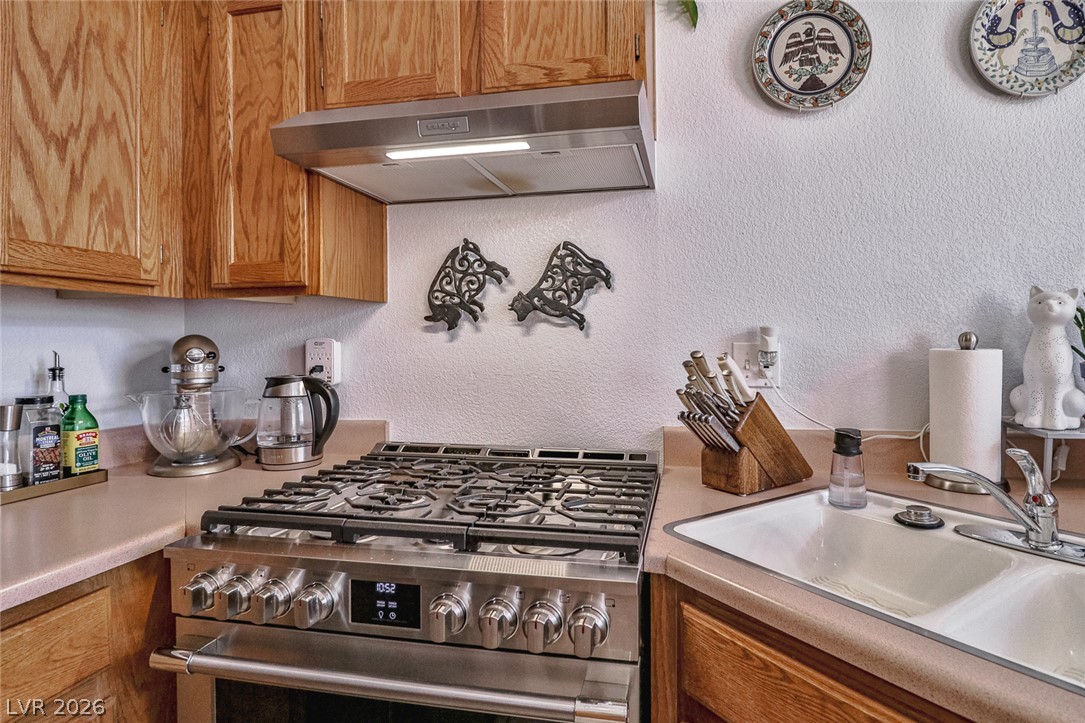 5334 Runningbrook Road Las Vegas NV 89120