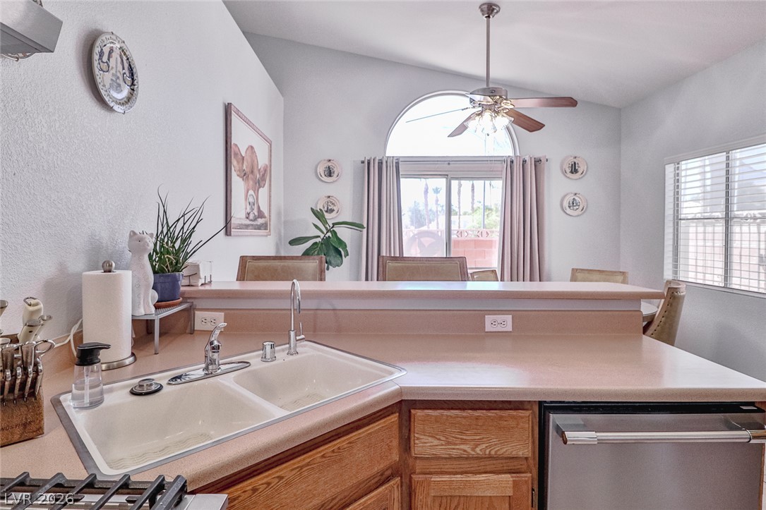 5334 Runningbrook Road Las Vegas NV 89120