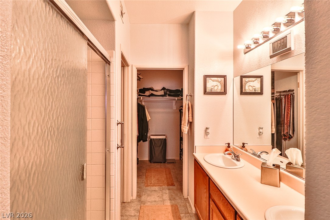 5334 Runningbrook Road Las Vegas NV 89120