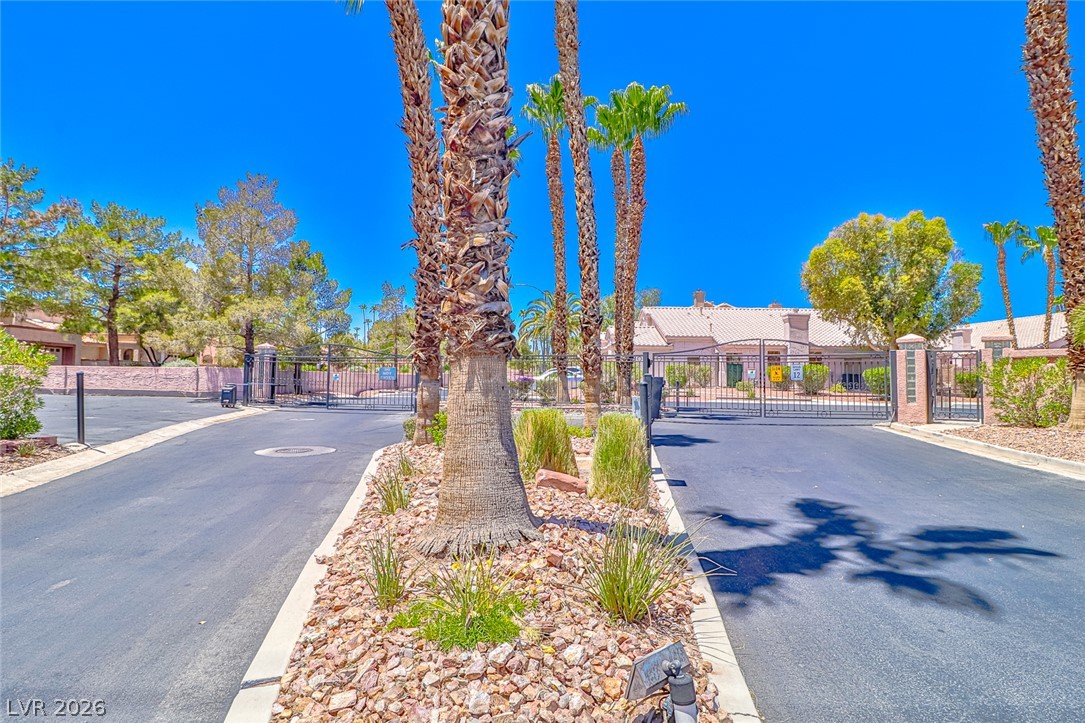 5334 Runningbrook Road Las Vegas NV 89120