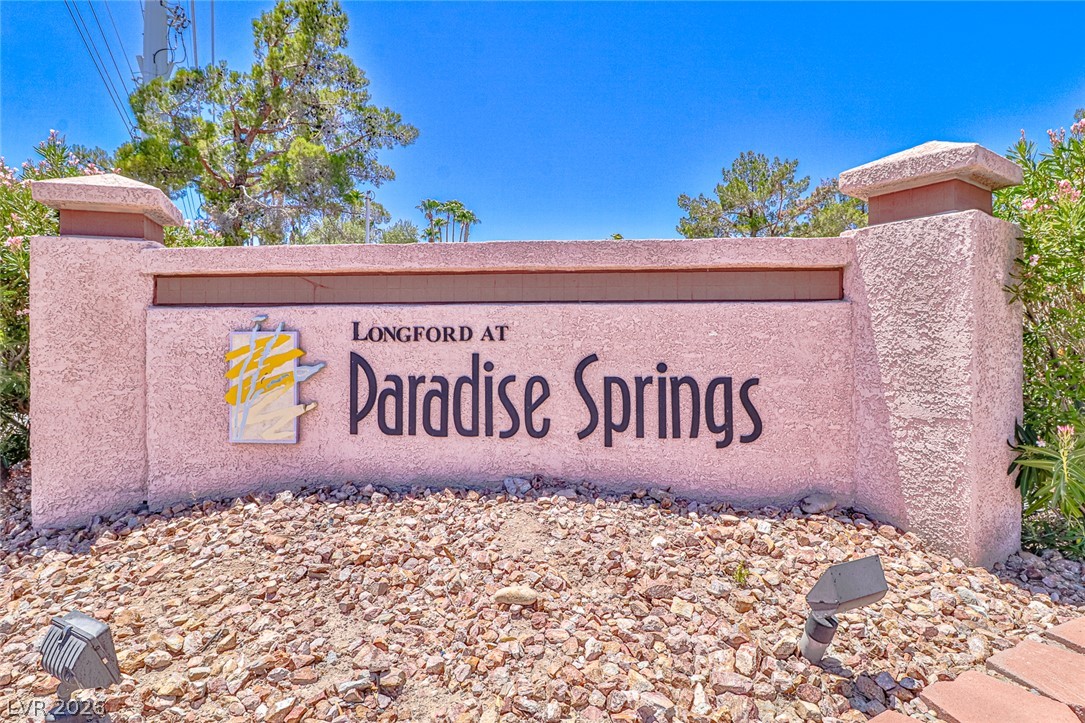 5334 Runningbrook Road Las Vegas NV 89120