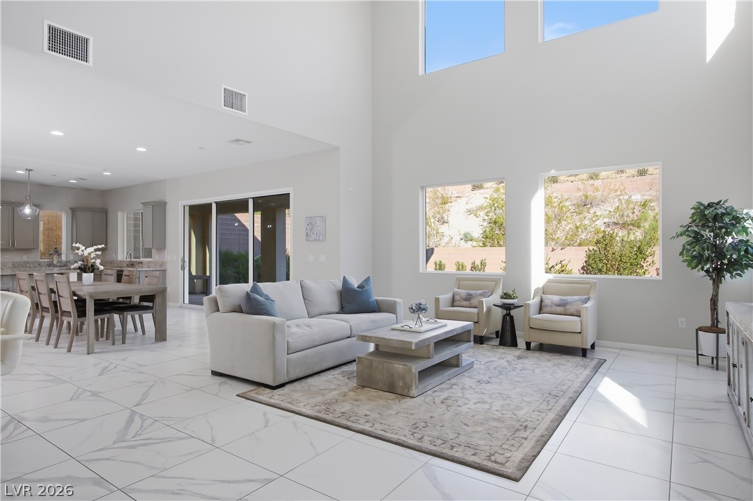 8 Vista Outlook Street Henderson NV 89011