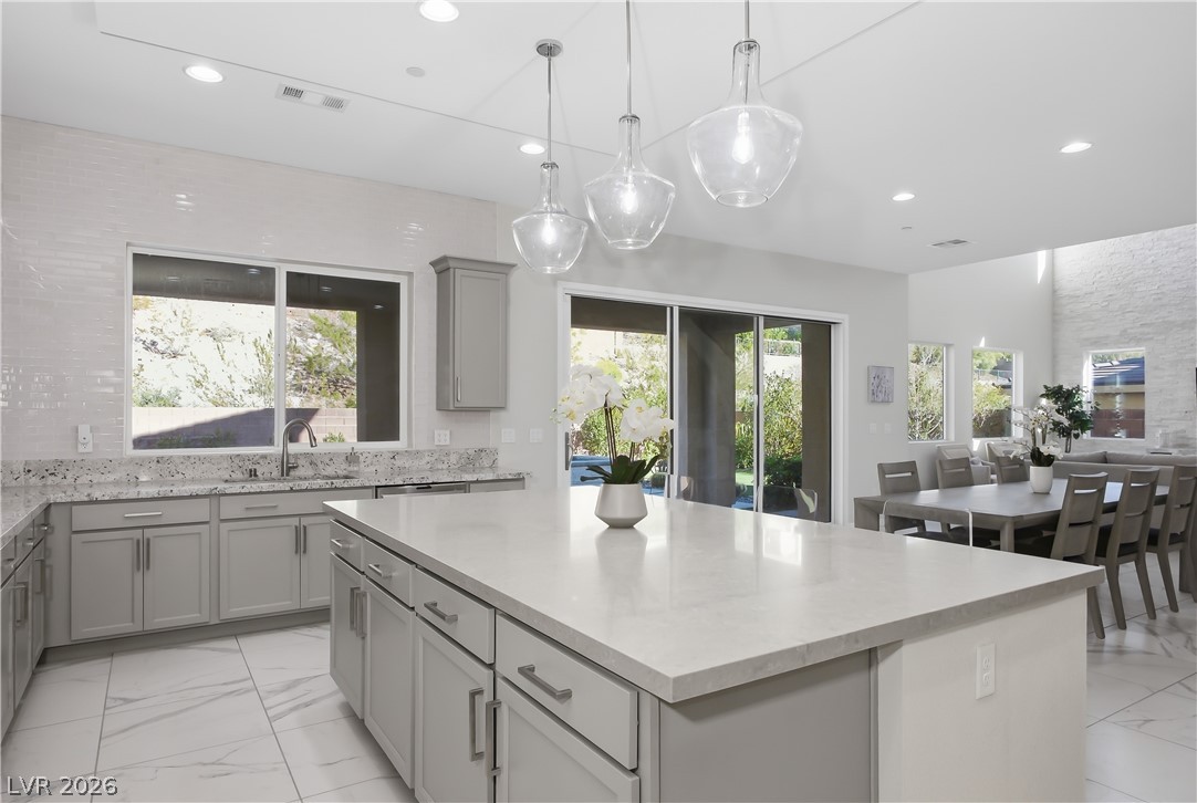 8 Vista Outlook Street Henderson NV 89011