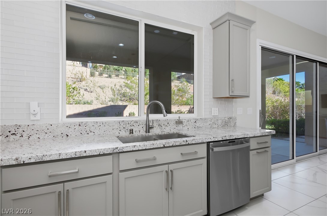8 Vista Outlook Street Henderson NV 89011
