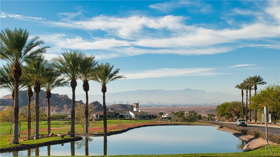 8 Vista Outlook Street Henderson NV 89011