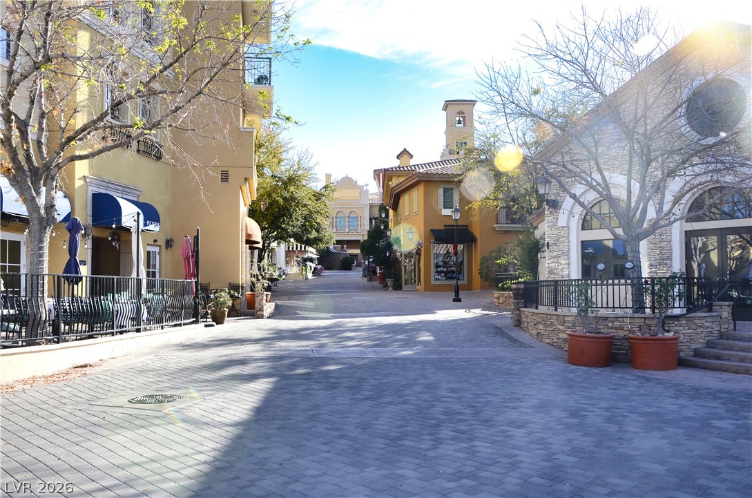 8 Vista Outlook Street Henderson NV 89011