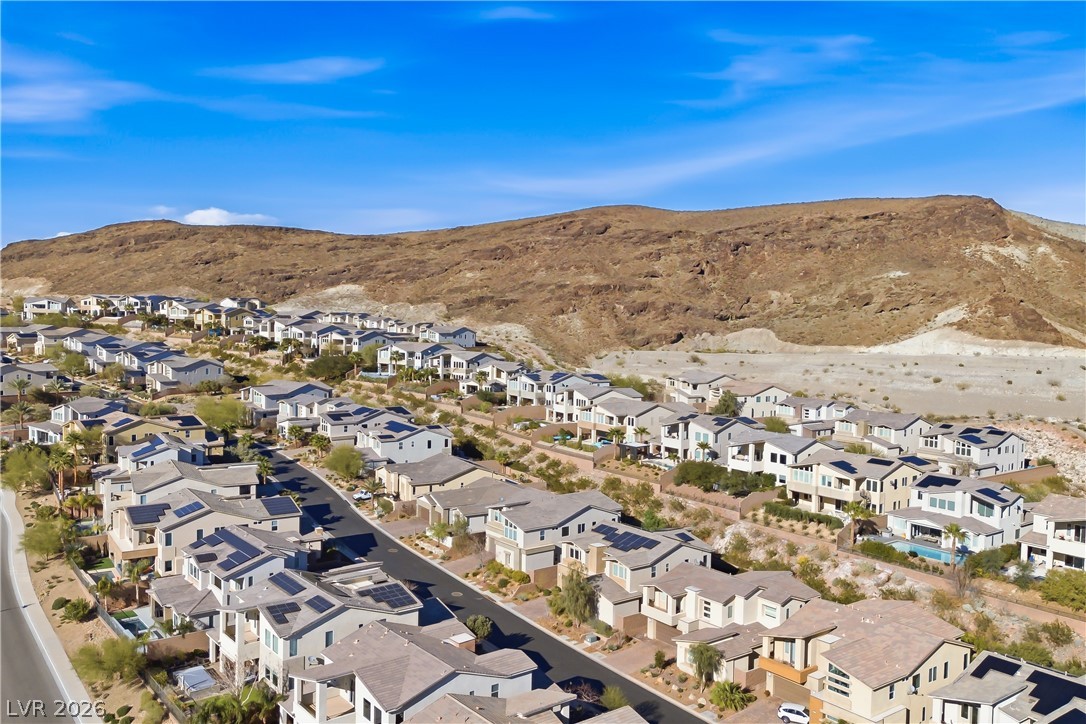 8 Vista Outlook Street Henderson NV 89011