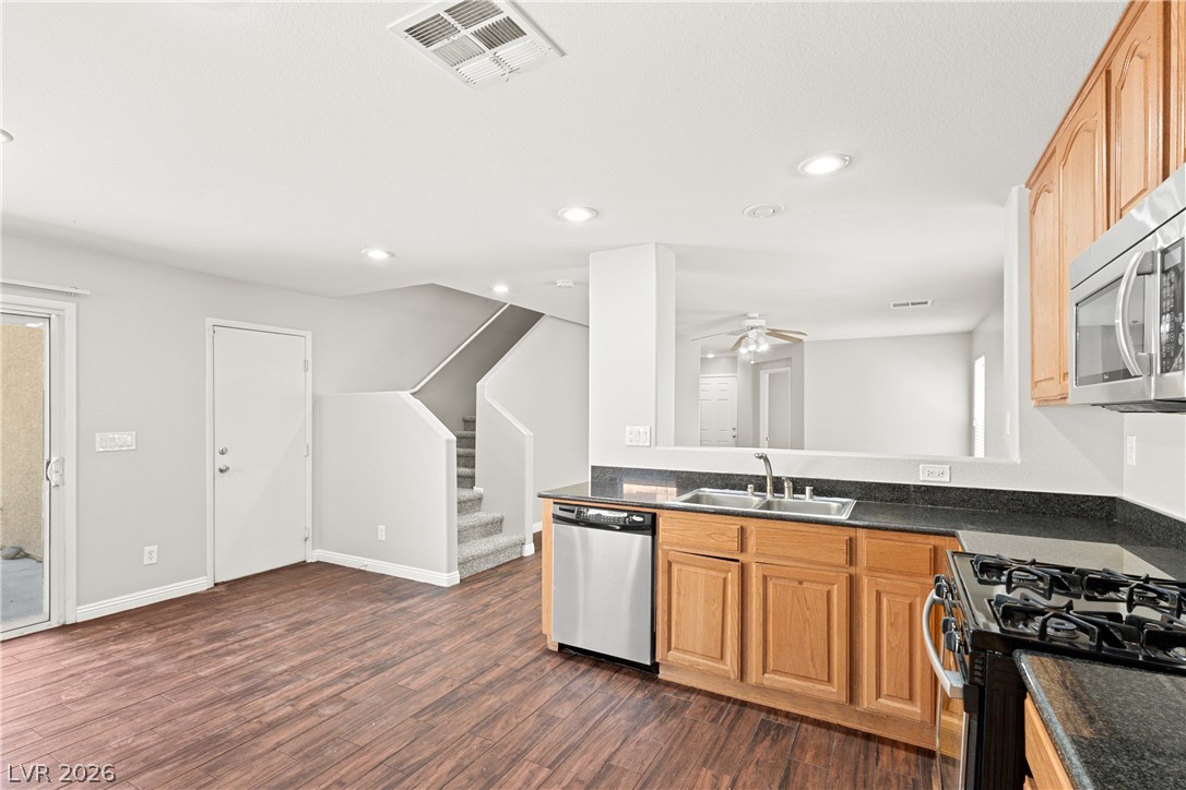 82 Wood Cliff Avenue Las Vegas NV 89183