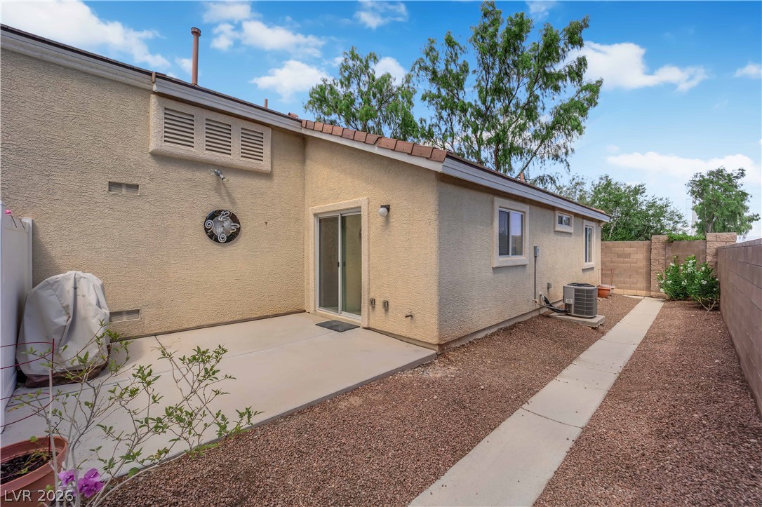 10408 Madagascar Palm Street Las Vegas NV 89141