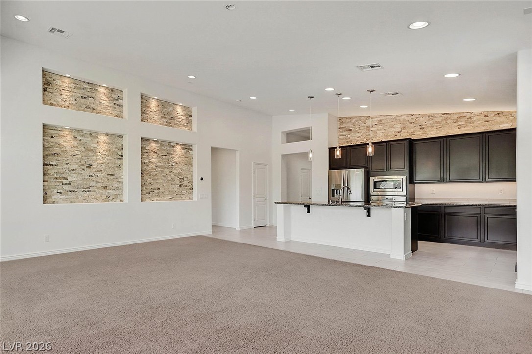 8013 Glimmerglass Avenue Las Vegas NV 89178