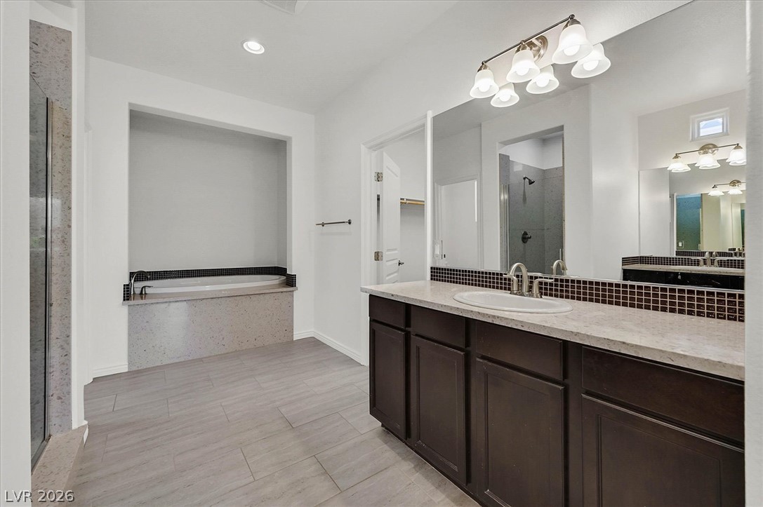 8013 Glimmerglass Avenue Las Vegas NV 89178