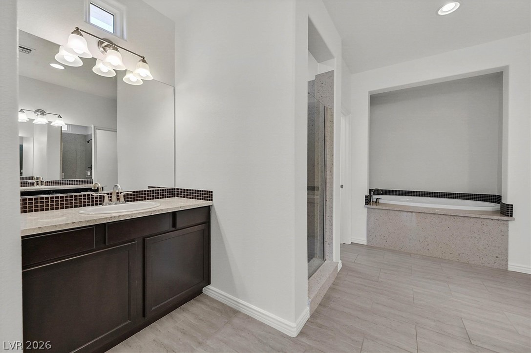 8013 Glimmerglass Avenue Las Vegas NV 89178