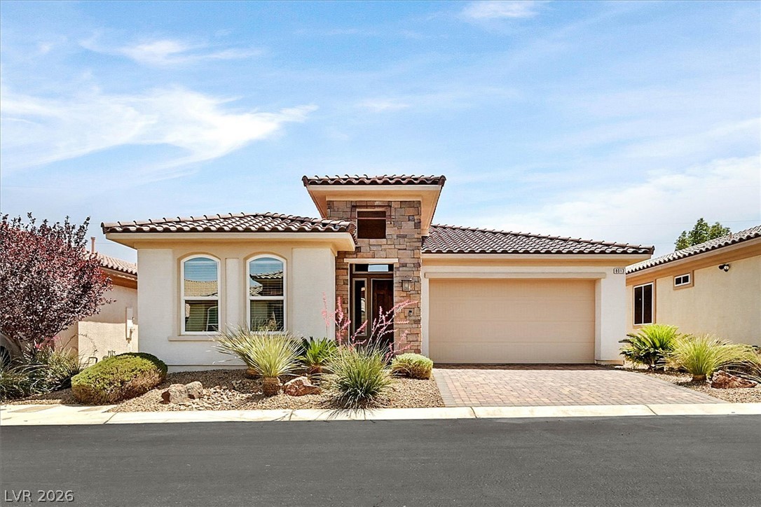 8013 Glimmerglass Avenue Las Vegas NV 89178