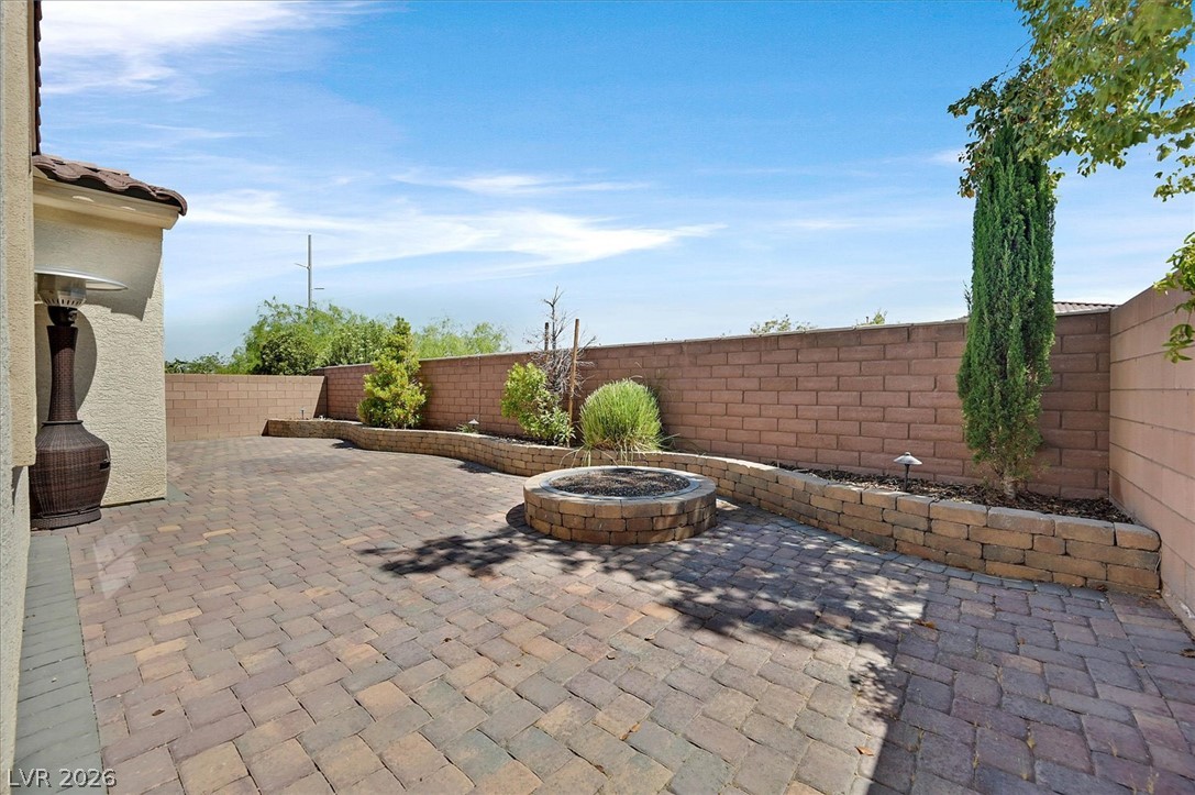 8013 Glimmerglass Avenue Las Vegas NV 89178