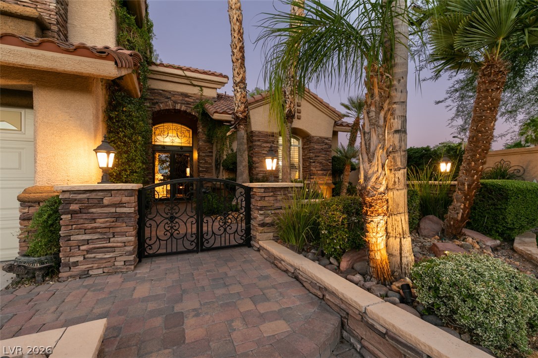2016 Aspen Oak Street Las Vegas NV 89134