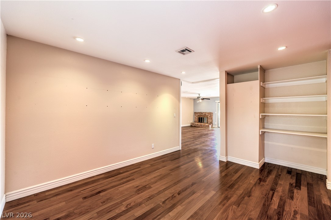 2617 Yardley Street Las Vegas NV 89102