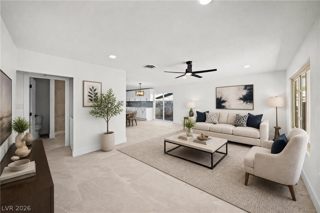 4378 Swandale Avenue Las Vegas NV 89121