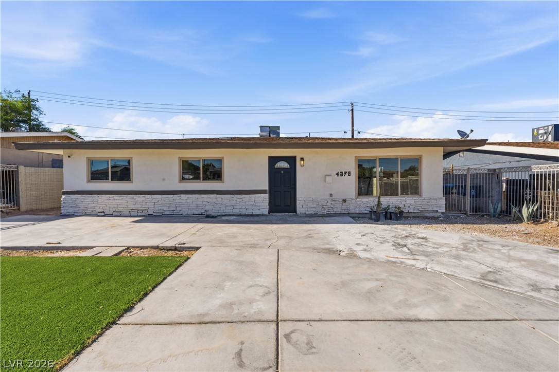 4378 Swandale Avenue Las Vegas NV 89121