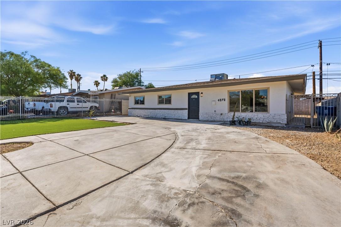 4378 Swandale Avenue Las Vegas NV 89121