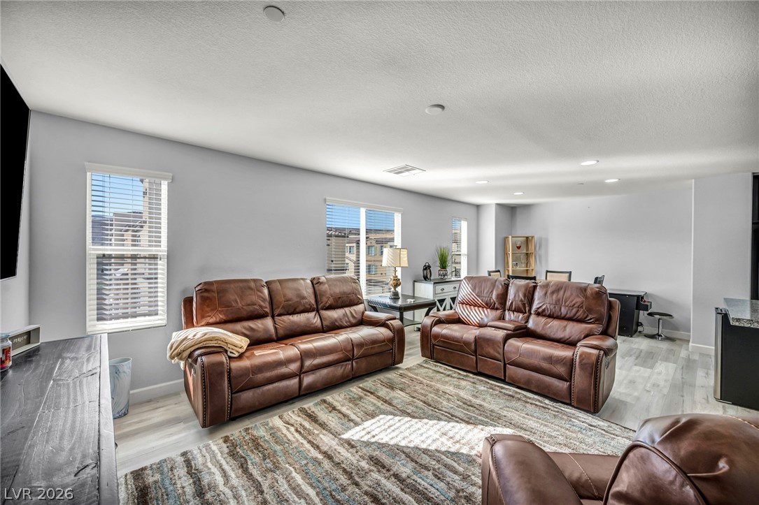 1525 Spiced Wine Avenue 24104 Henderson NV 89074