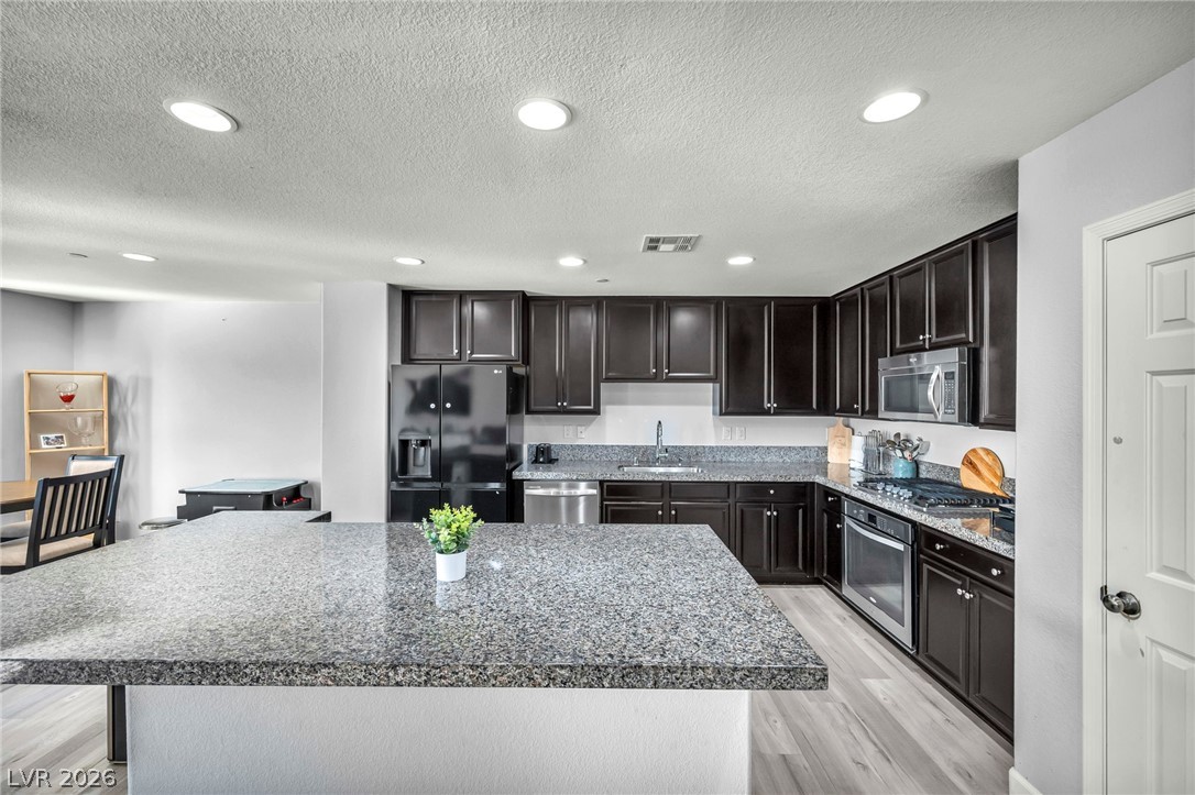 1525 Spiced Wine Avenue 24104 Henderson NV 89074