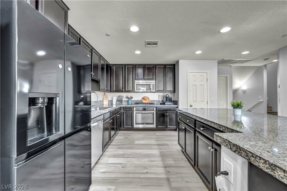 1525 Spiced Wine Avenue 24104 Henderson NV 89074