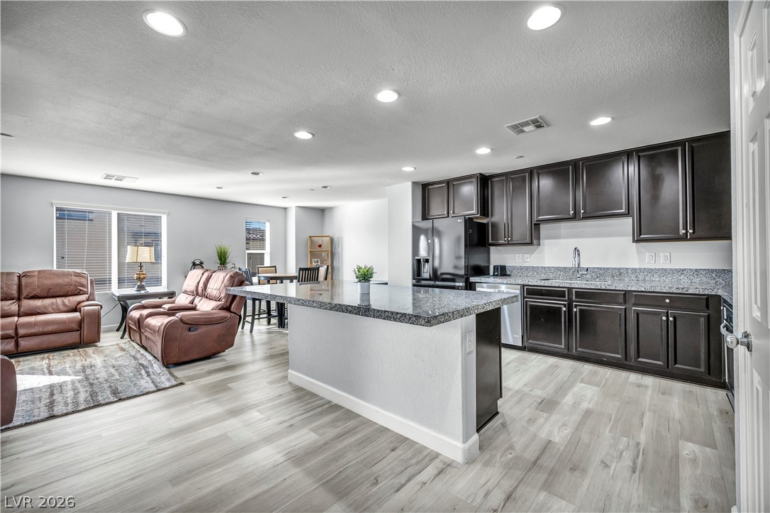 1525 Spiced Wine Avenue 24104 Henderson NV 89074