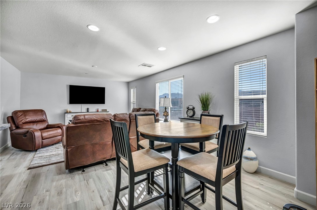 1525 Spiced Wine Avenue 24104 Henderson NV 89074