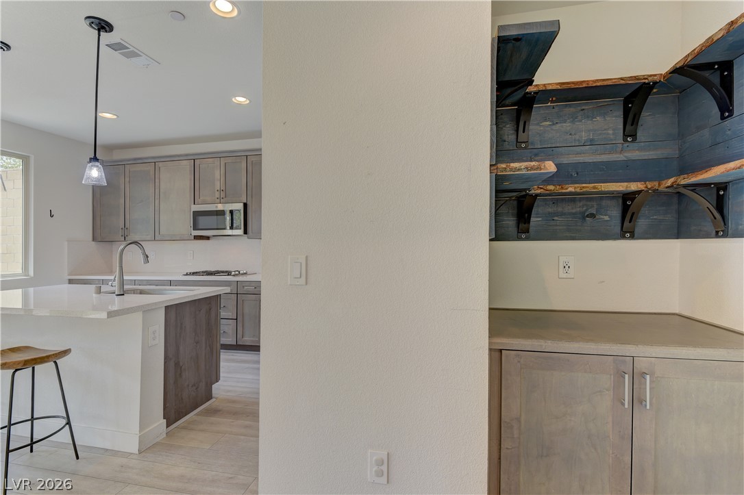 9901 Cullin Range Avenue Las Vegas NV 89166