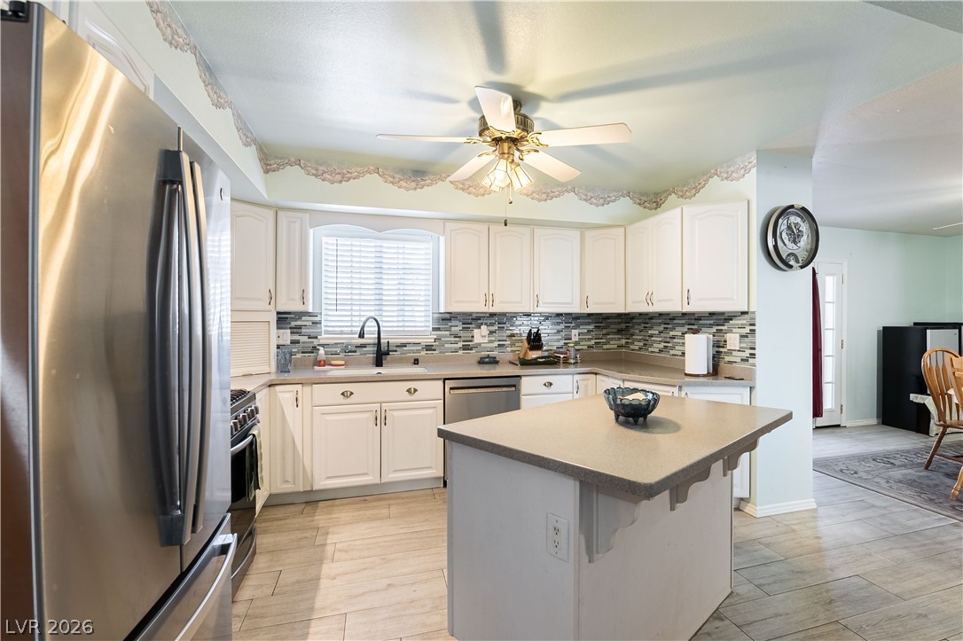 312 Redstone Street Las Vegas NV 89145