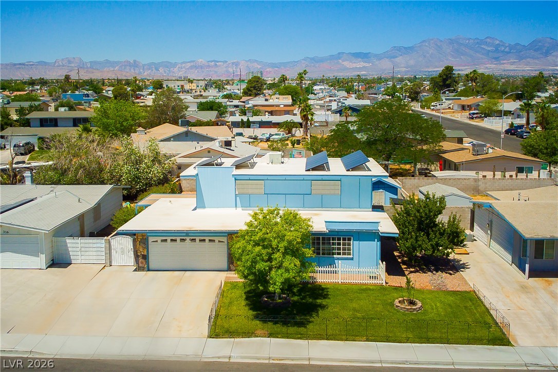 312 Redstone Street Las Vegas NV 89145