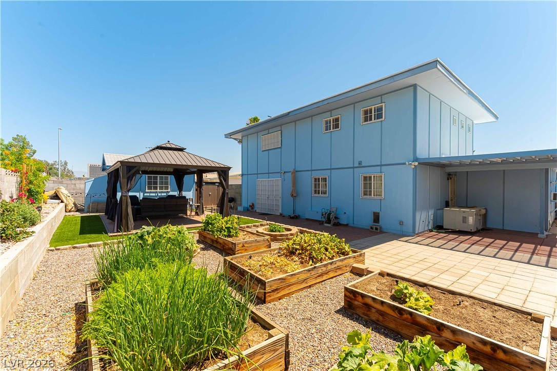 312 Redstone Street Las Vegas NV 89145