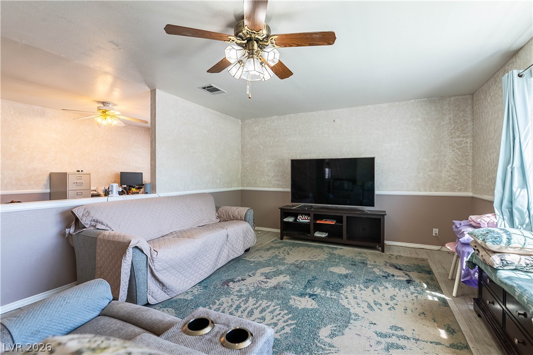 312 Redstone Street Las Vegas NV 89145